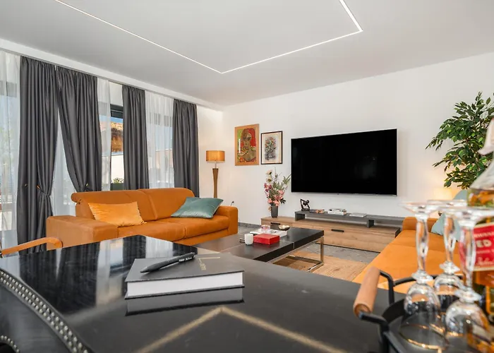 Marko Forever Makarska